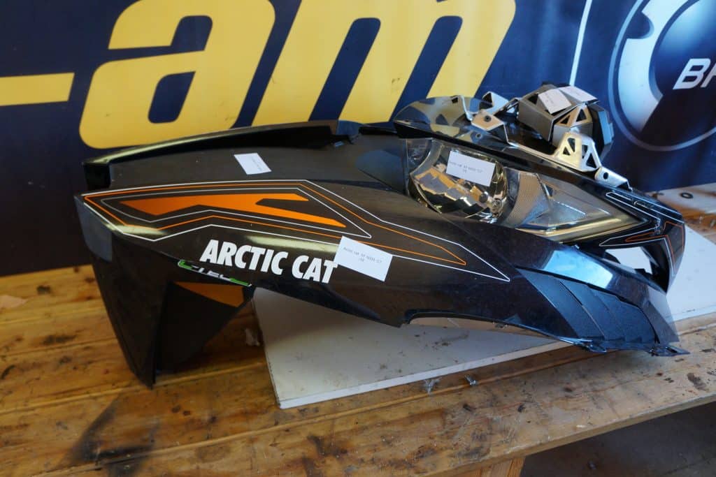 Arctic cat XF 6000  -16  Huv