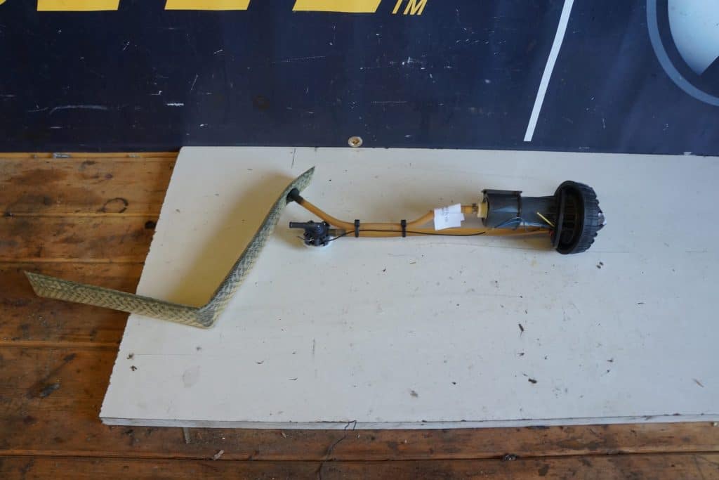 Polaris sks 800 155" -16  Bränslepump