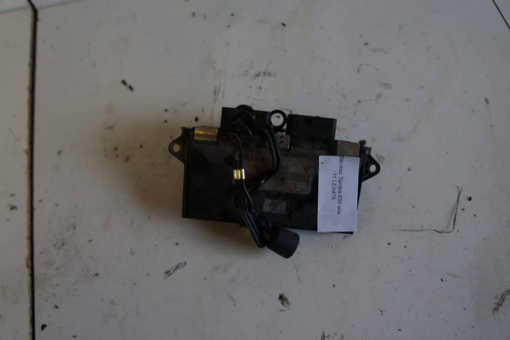 Ski-doo Tundra 600 ace -11 databox