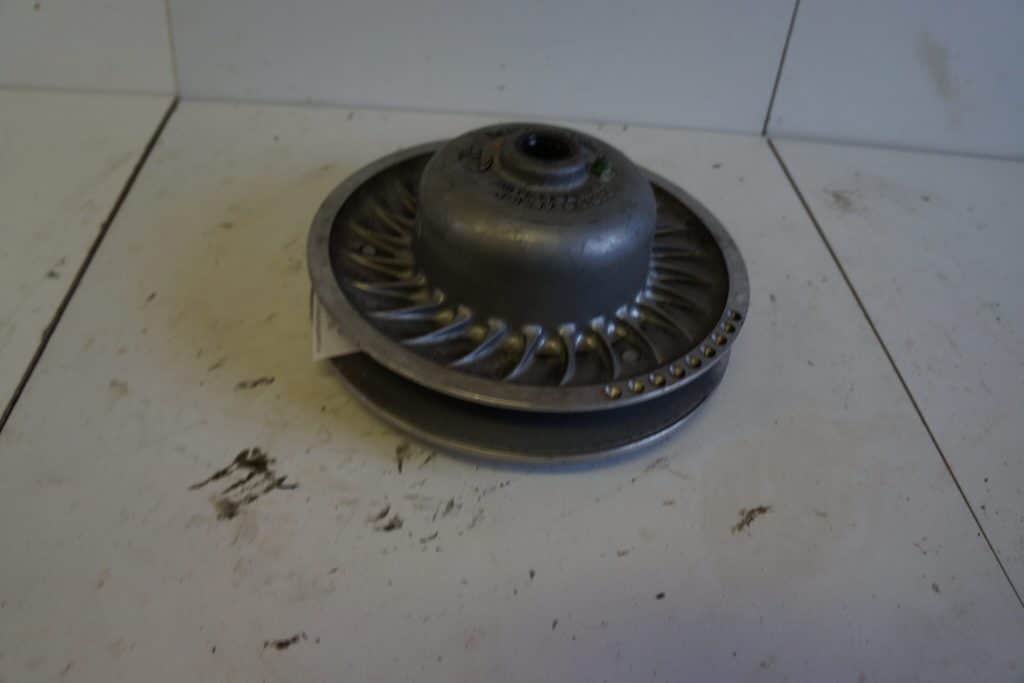 Polaris Indy 600 SP -13  Sekundärvariator