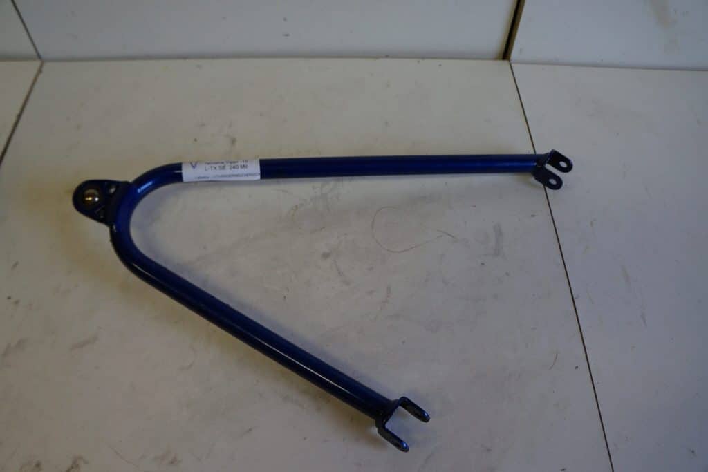 Yamaha Viper L-TX A-arm, övre, vänster-15