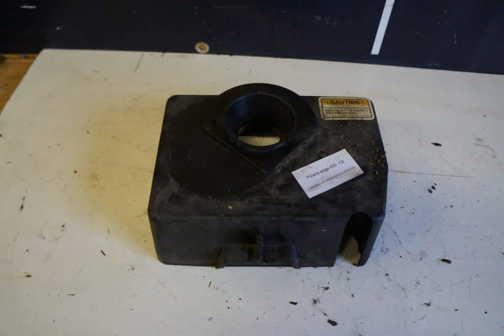 Polaris Edge 600 -02  Luftburkslock
