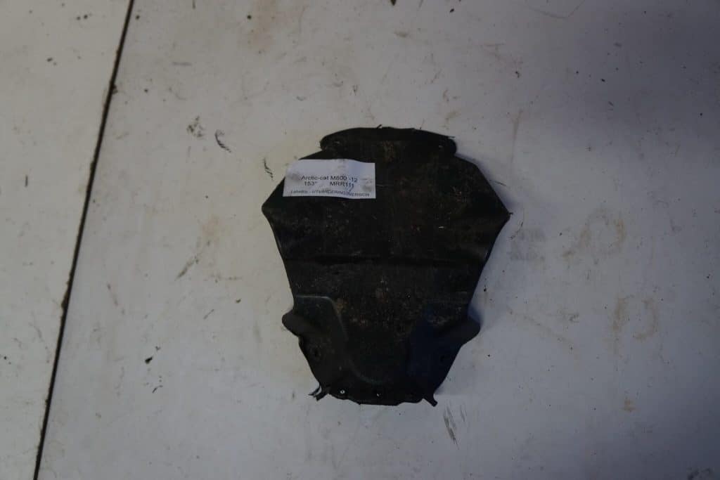 Arctic cat M800 -12  Plast front under