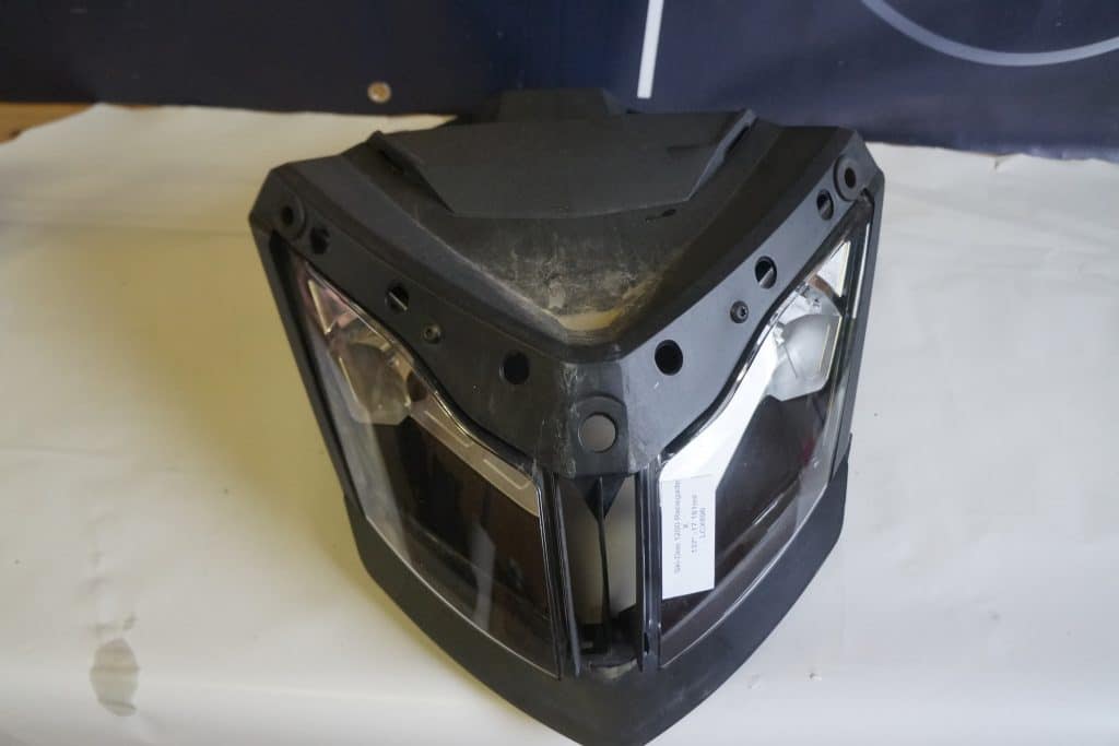 Ski-doo Renegade 1200 -11 Lyse höger