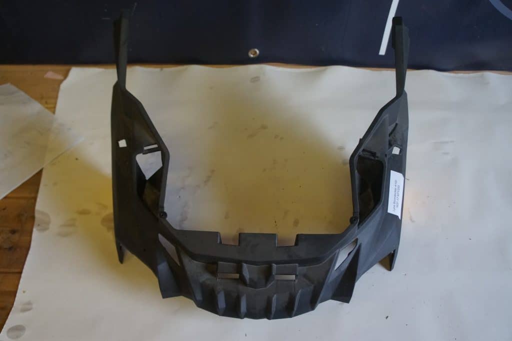 Lynx Boondocker 800 4100 -17  Huv nedtre frontdel