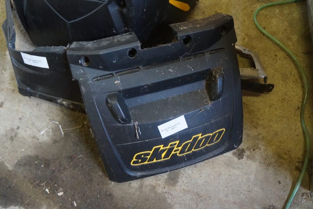 Ski-doo Renegade 800 -05  Stänkskydd