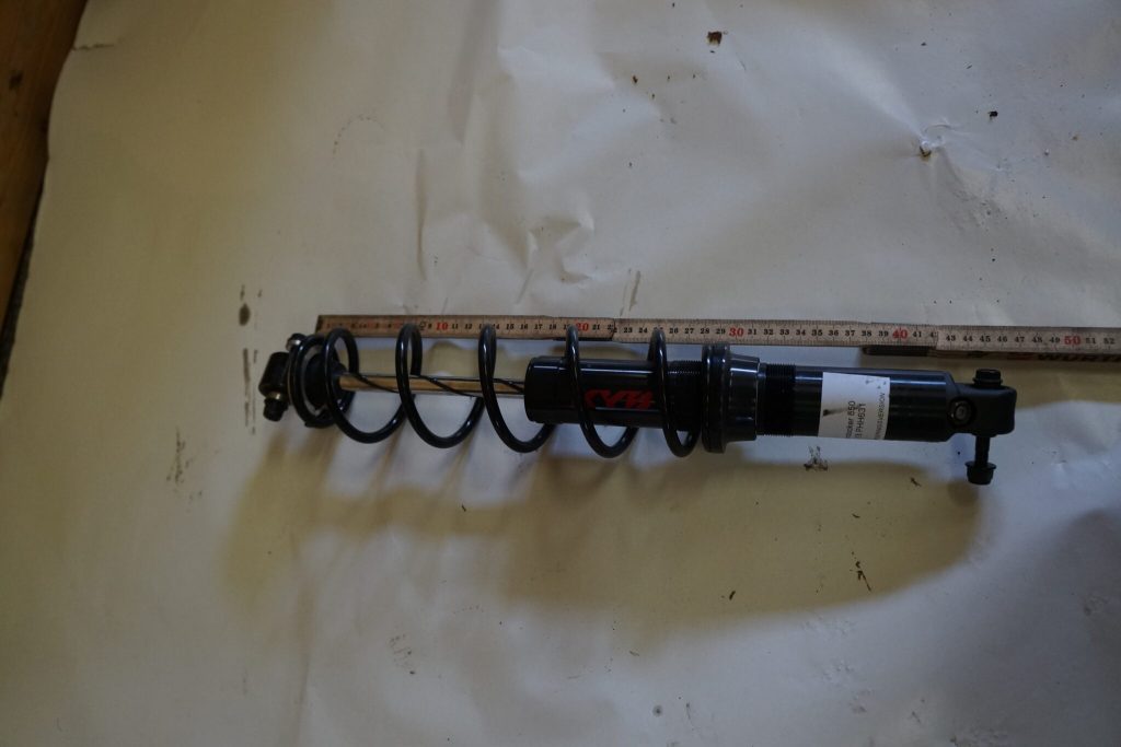 Lynx Boondocker 3900 DS 850 -18  Framvagnsstötdämpare