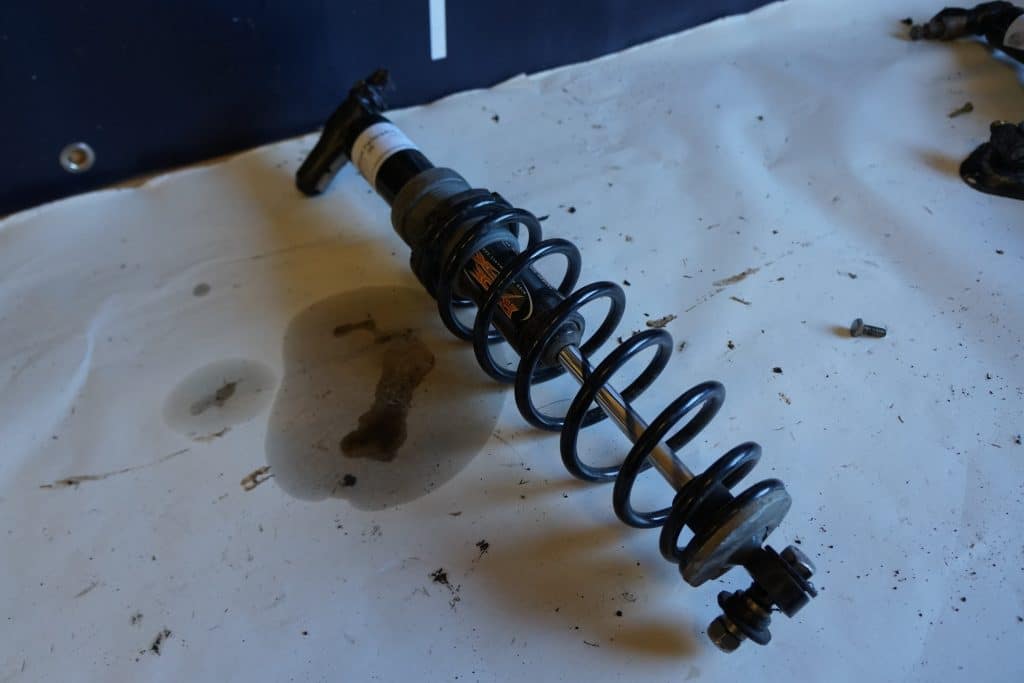 Arctic cat Pantera 800 -98  Framvagnsstötdämpare 1st