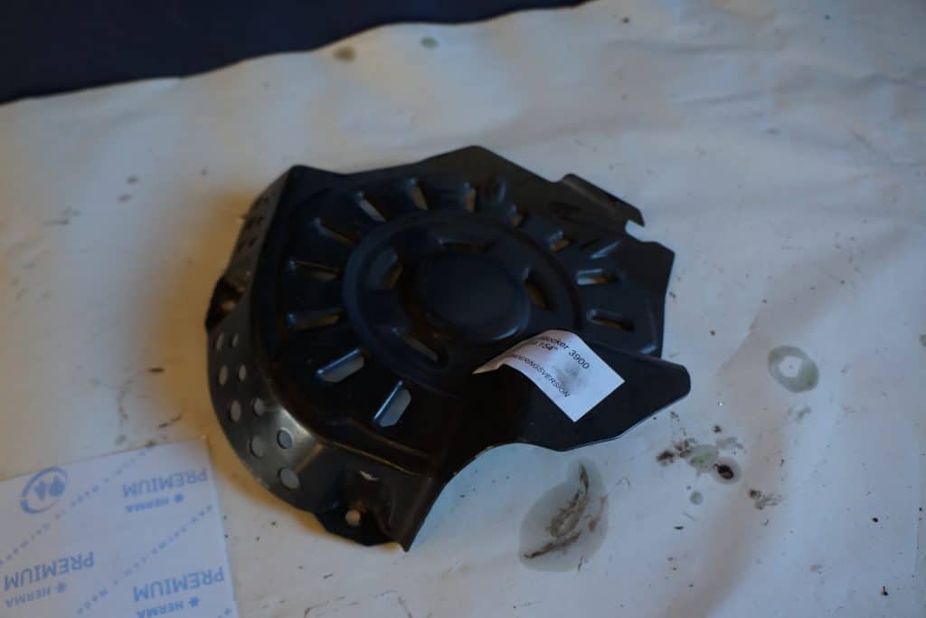Lynx Boondocker 800 3900 -14  Bromssköld