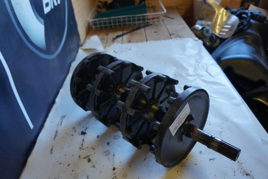Ski-doo Summit 600 -05  Drivaxel