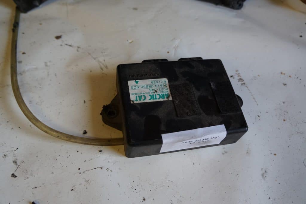 Arctic cat M8 -09  Databox