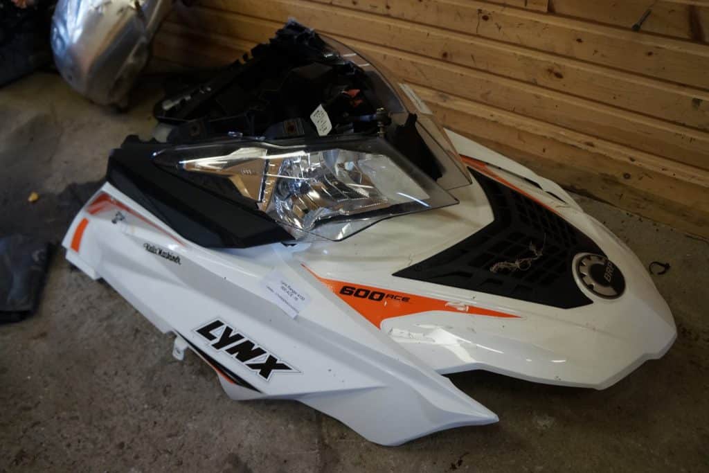 Lynx Ranger 4100 600 ace -16  huvsida höger