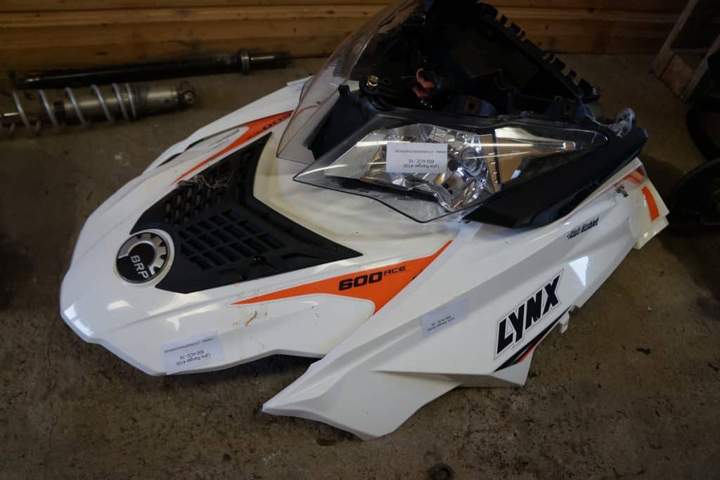 Lynx Ranger 4100 600 ace -16  Huvsida Vänster