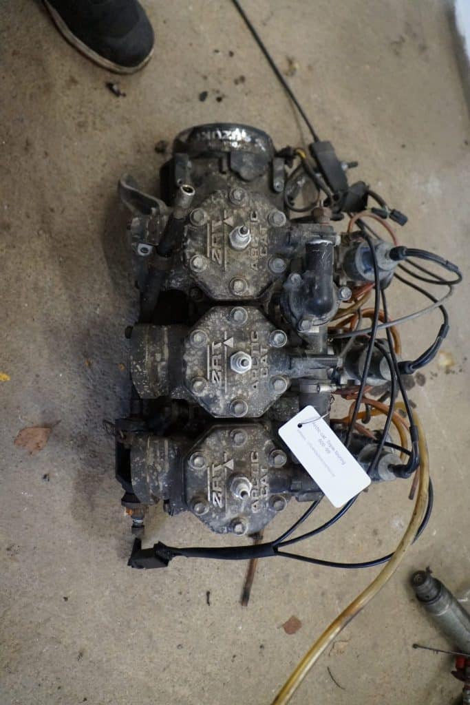 Arctic cat Triple Touring 600 -99  Motor  