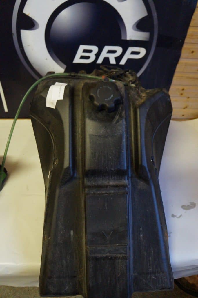Arctic cat F8 Sno pro -10  Bränsletank