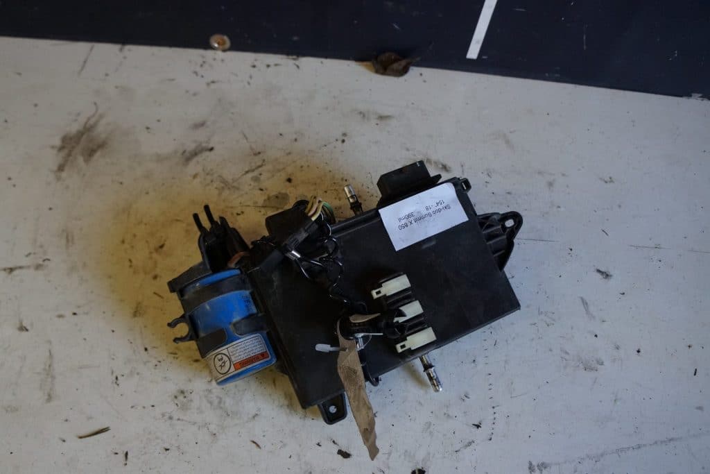 Ski-doo Summit 850 154" -18  ECM-box med dess