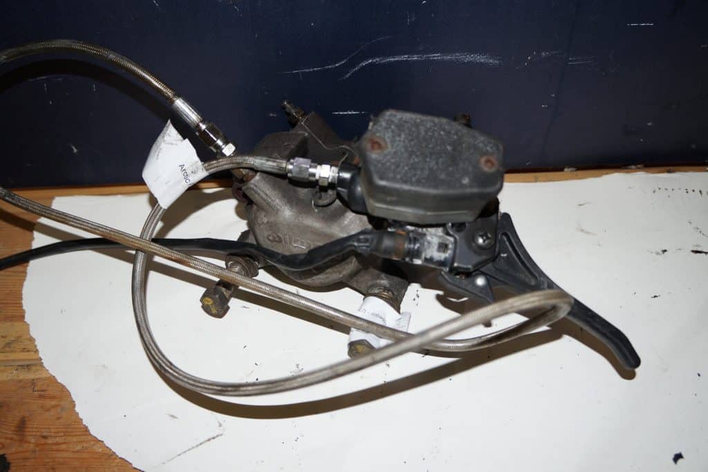 Arctic cat ZR 700 -99  Bromsok
