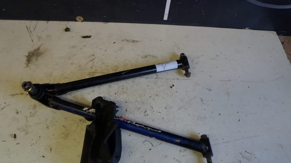 Arctic cat XF800 HC -12 141"  A-arm, nedre, vänster