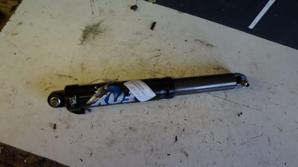 Arctic cat XF800 HC -12 141"  Framvagnsstötdämpare 1st