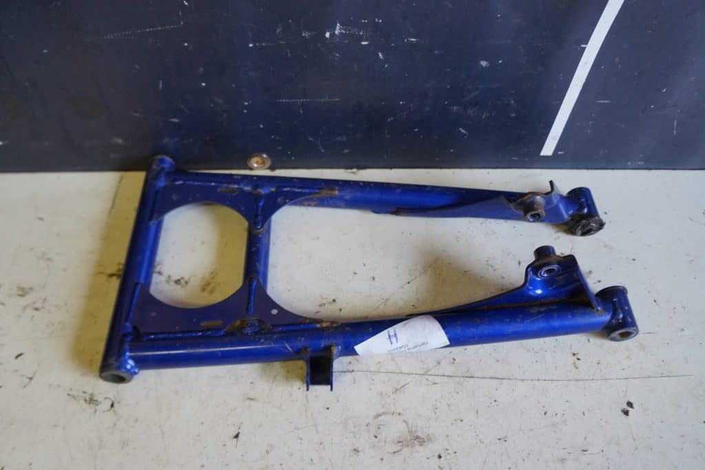 Yamaha RS Rage -05 A-arm, nedre, höger