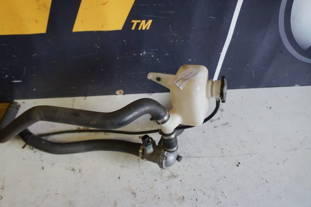 Yamaha RS Rage -05 Kylarbehållare med slangar