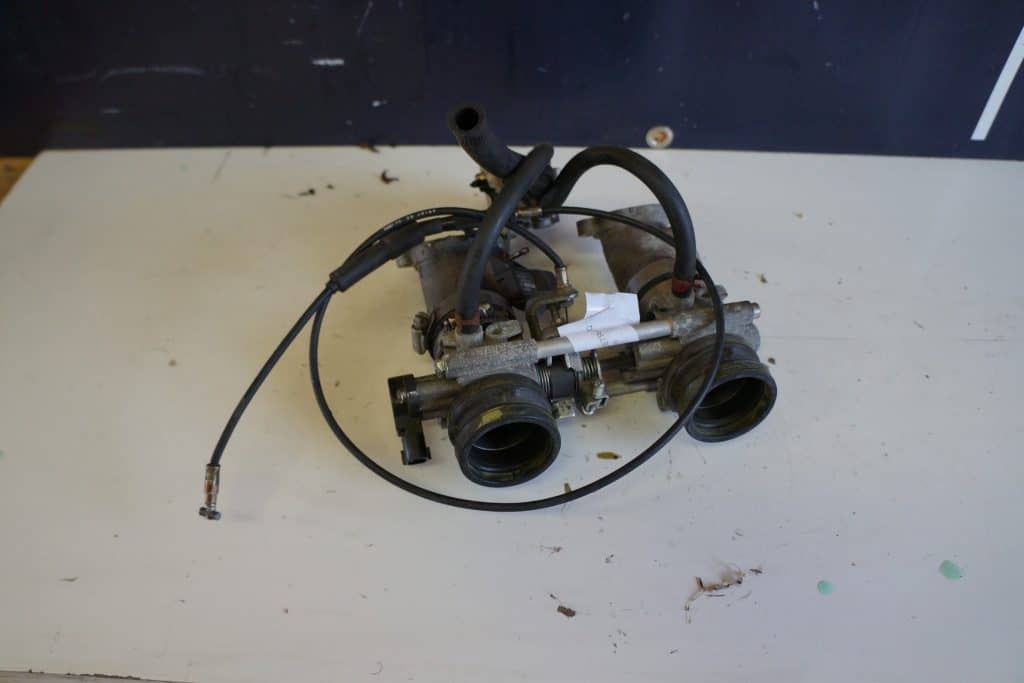 Polaris FS Widetrak -09  Spjällhus