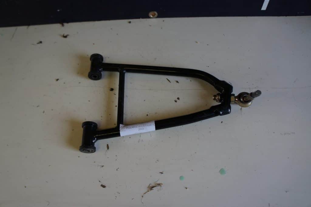 Polaris FS Widetrak -09  A-arm övre vänster