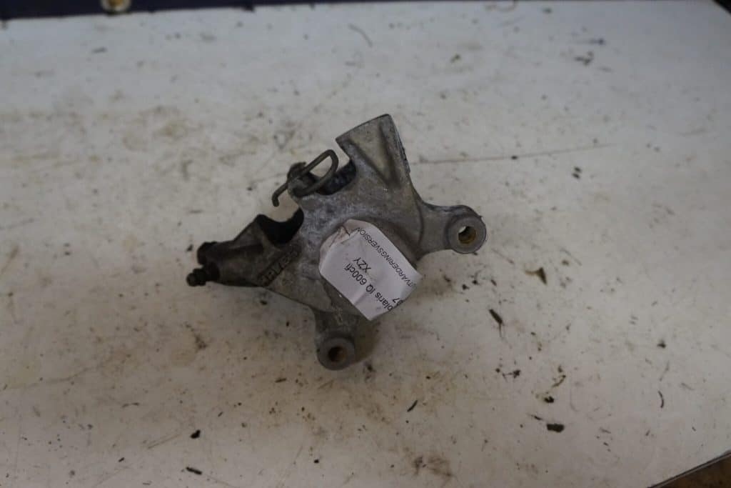 Polaris IQ 600cfi -07   Bromsok