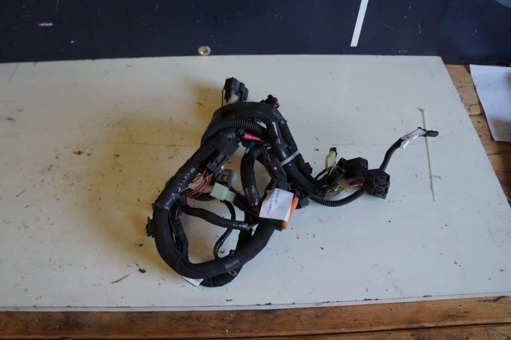 Polaris Rmk Assault 146" -09  Kabelstam