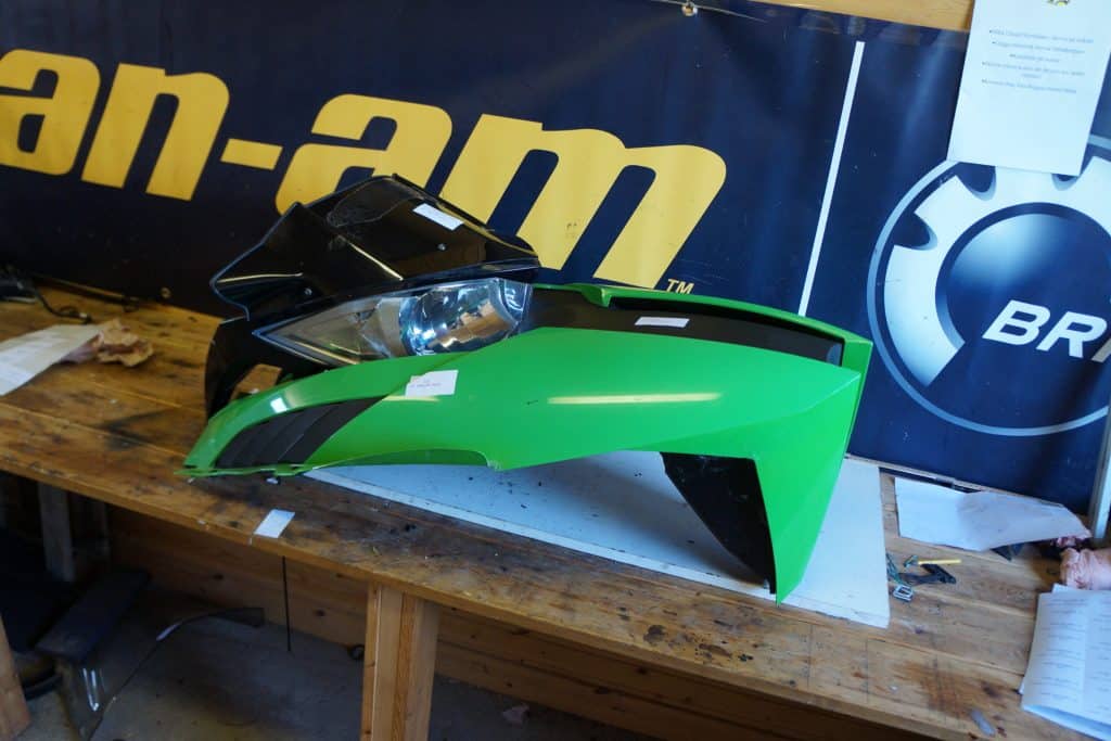 Arctic cat F800 -12  Plast runt instrumenten