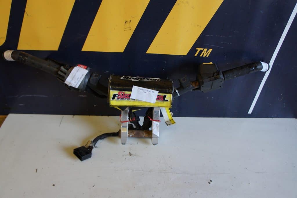 Ski-doo mxz500ss -04  Styre