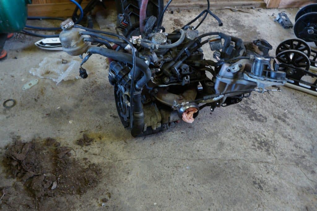 Lynx Ranger 600r -19  Motor