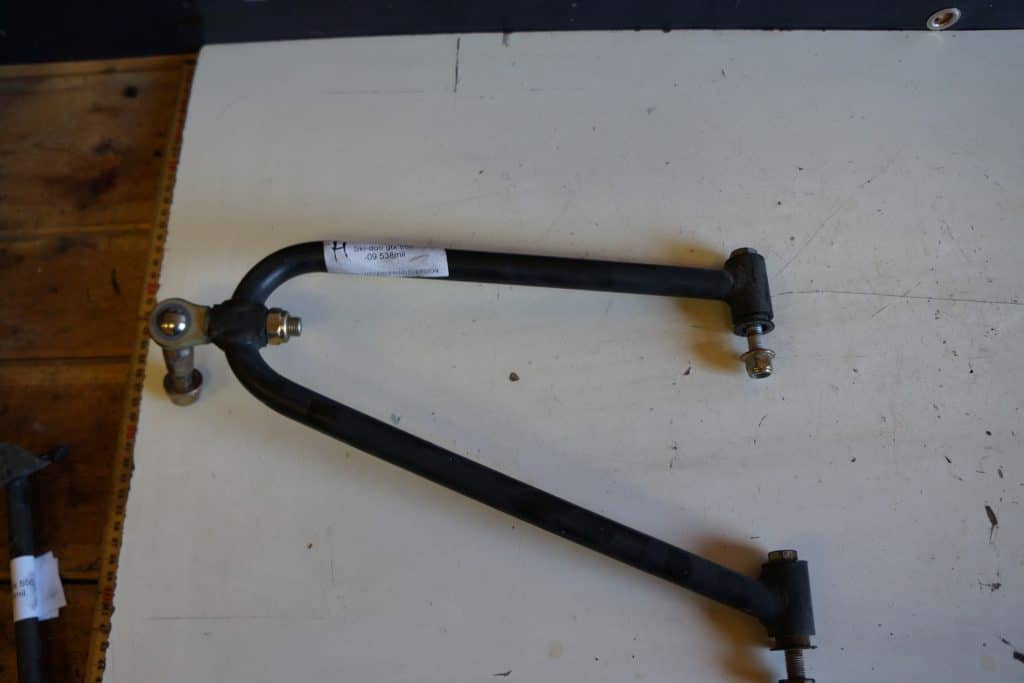 Ski-doo gtx 550 -09  A-arm, övre höger