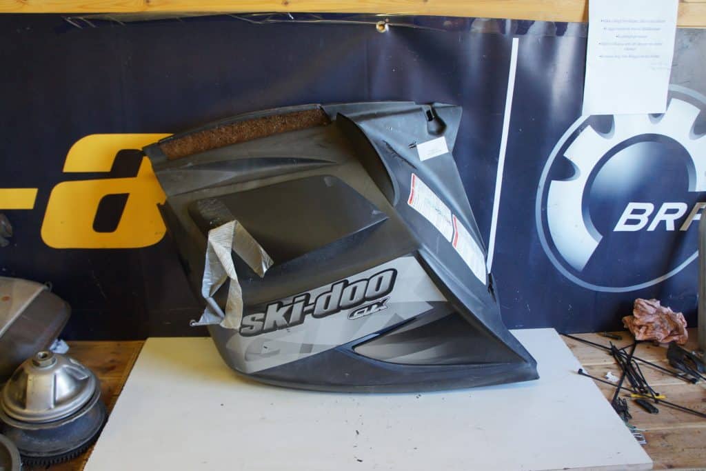 Ski-doo gtx 550 -09  Sidokåpa, vänster