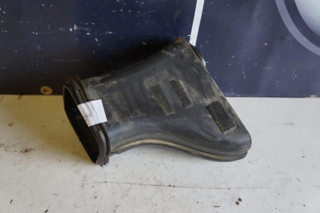 Arctic cat M8000 -15  Luftintag i fronten