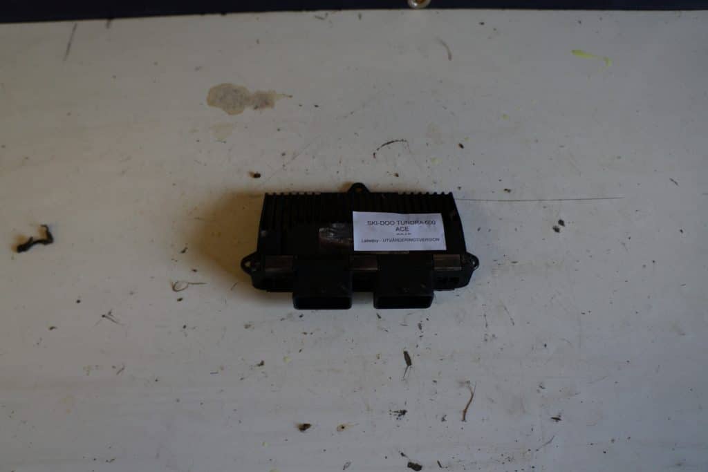 Ski-doo Tundra 600 ace -13  ECM-box