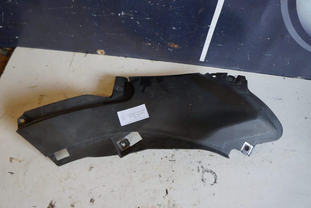 Yamaha Nytro M-ride 162 -14 Plast kåpa vänster