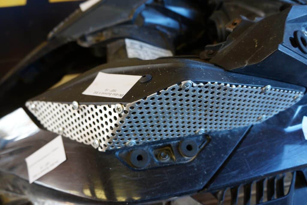 Ski-doo Summit 850 165" -19  Meshfilter vänster