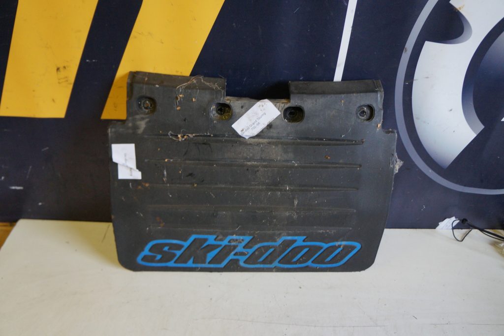 Ski-doo Grand touring 700 -98  Stänkskydd