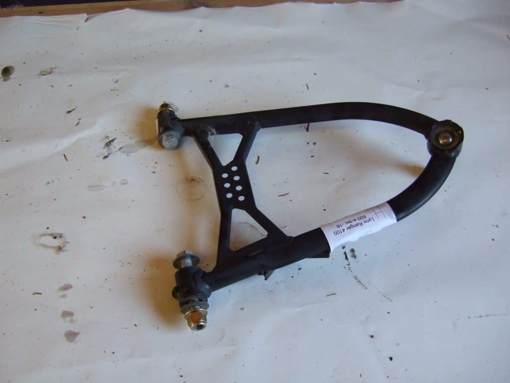 Lynx Ranger 4100 600 e-tec -16 A-arm, övre höger