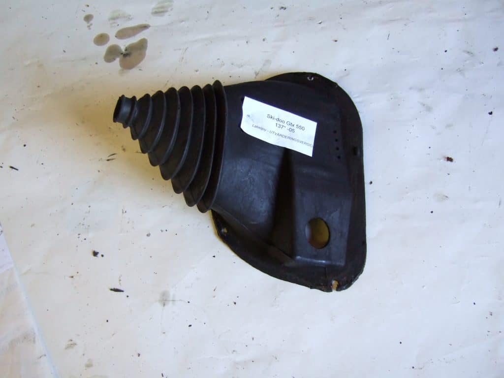 Ski-doo gtx 550 -05  Styrdamask