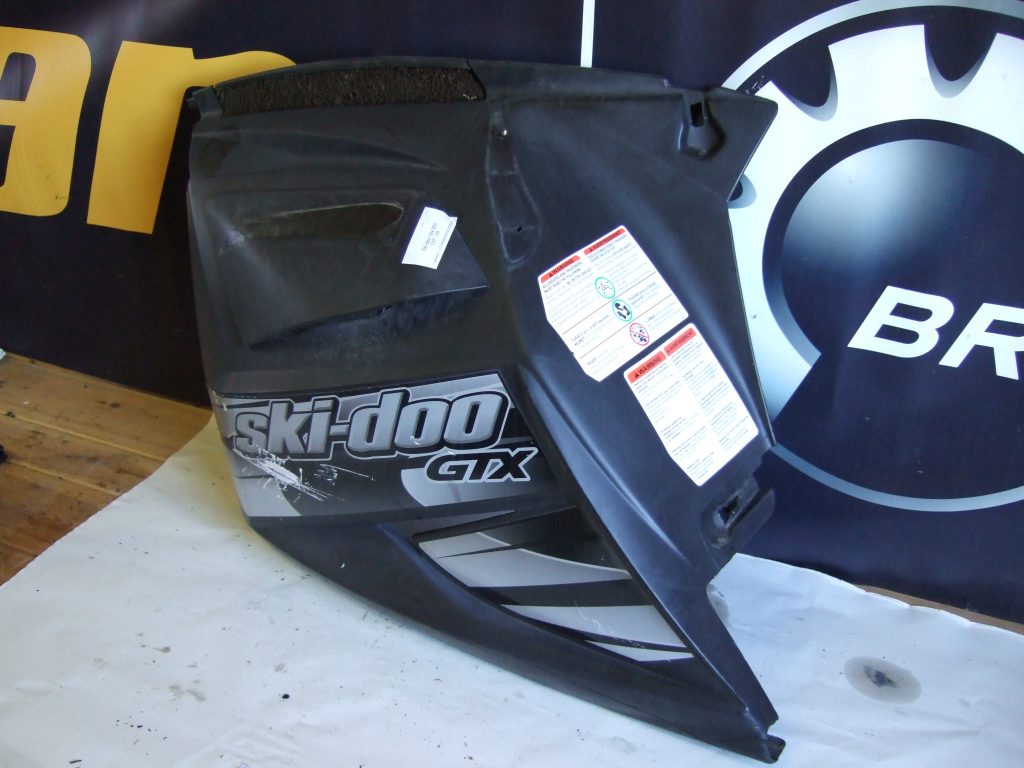 Ski-doo gtx 550 -05  Sidokåpa, vänster