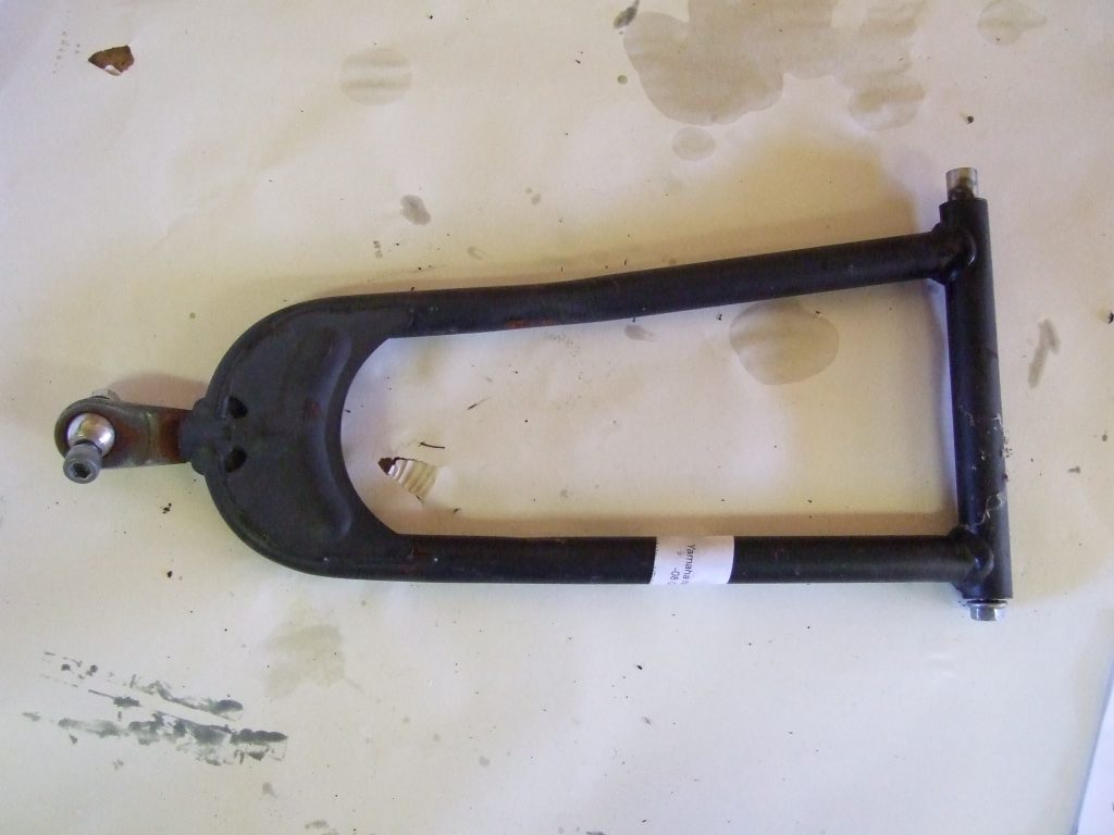 Yamaha Nytro r-tx er -08 A-arm, övre, vänster