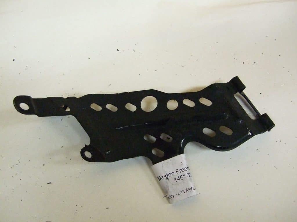 Ski-doo Freeride 850 146" -20  Variatorskyddsfäste