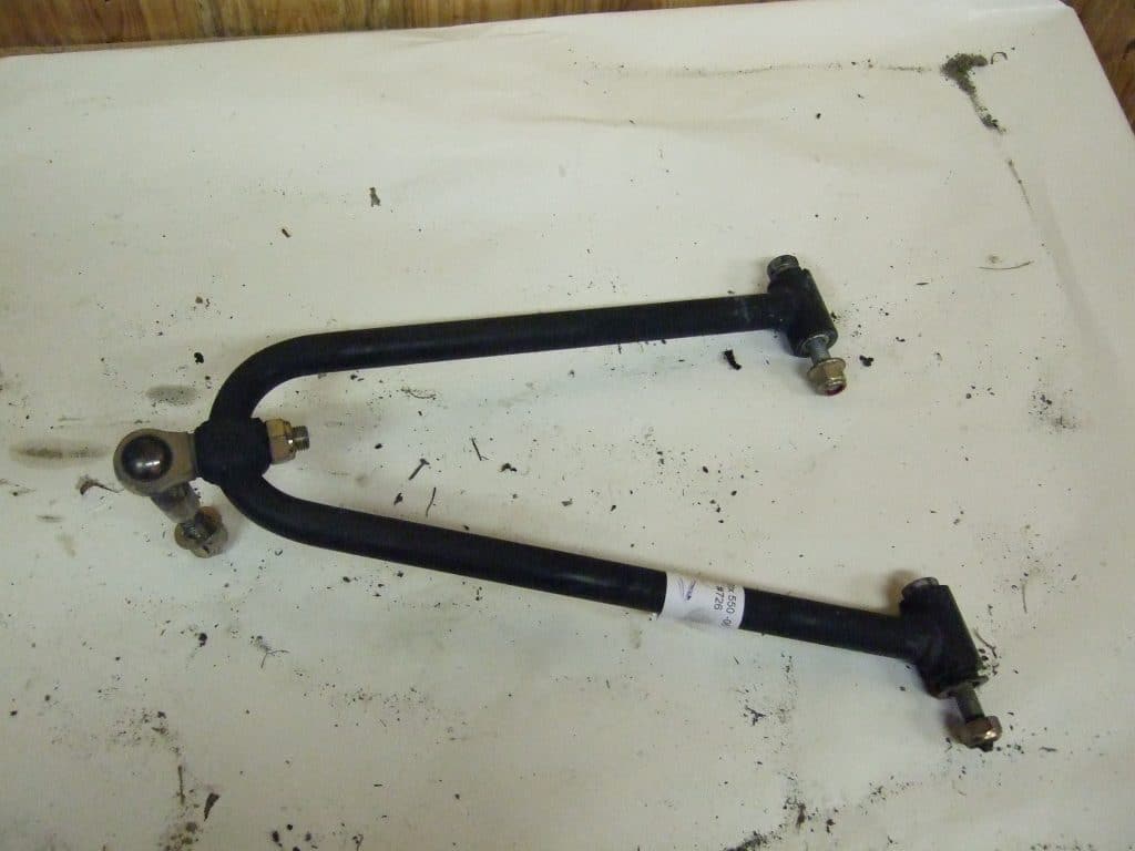 Ski-doo Gtx 550 -06  A-arm, övre, vänster