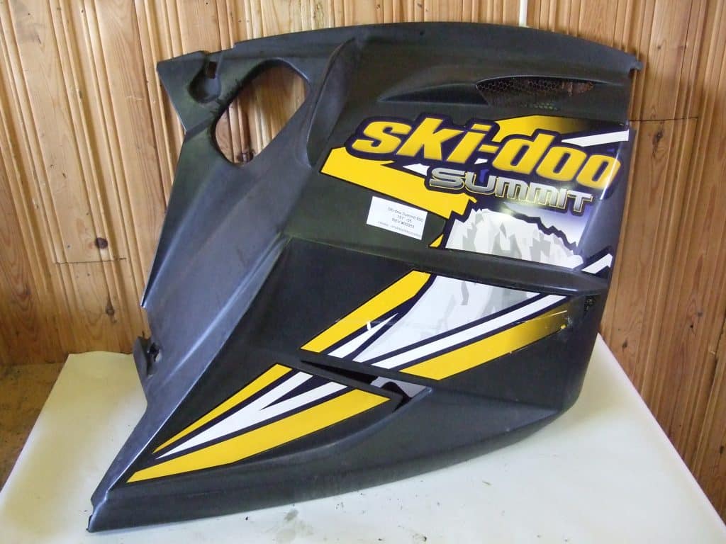 Ski-doo Summit 800 151" -05  Sidokåpa, höger