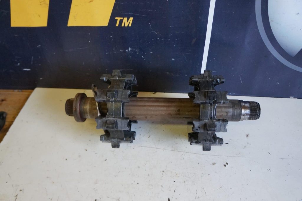 Ski-doo Summit 600 146" -08  Drivaxel