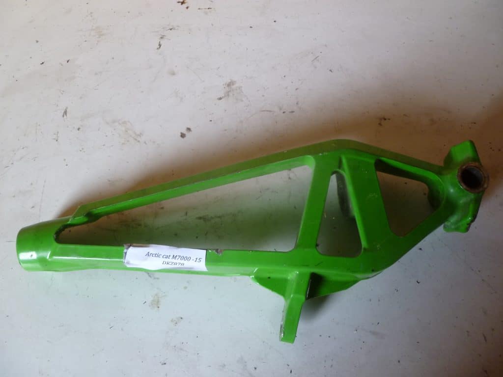 Arctic cat M7000 153" -15 Pyramidstag, höger