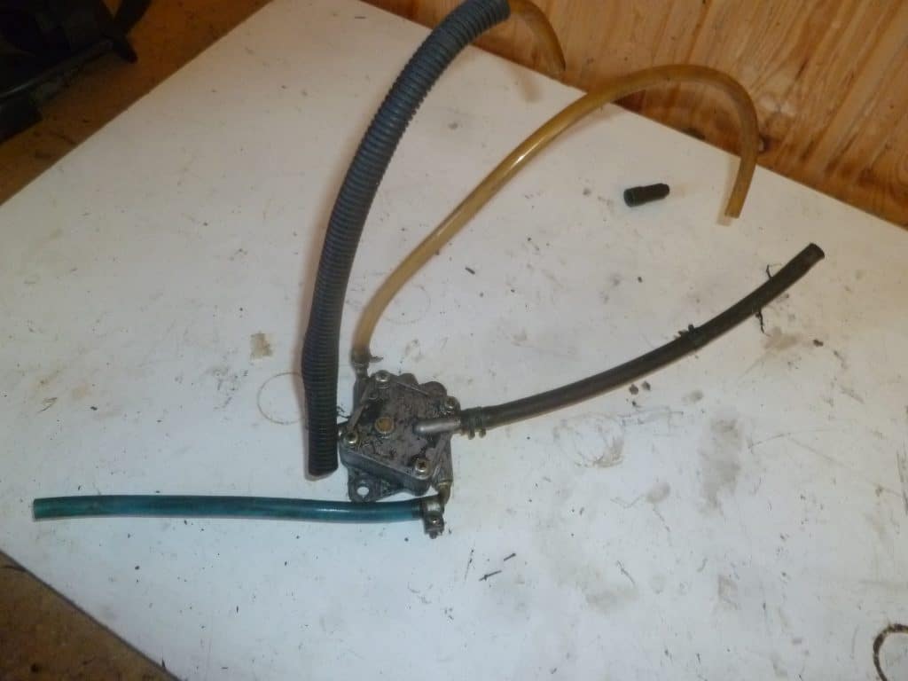 Lynx ST550 -03 Bränslepump OK