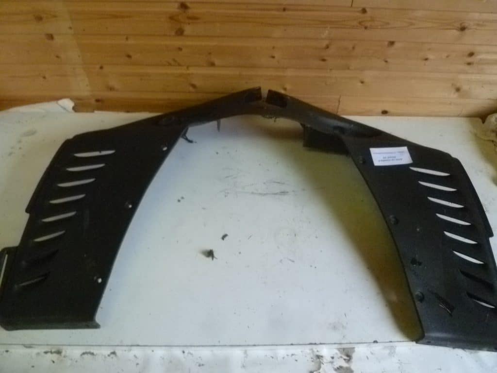 Arctic cat Crossfire 8 141" -09  Tankplast